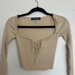 URBAN OUTFITTERS | Ribbed Cream Long Sleeve Crop Top